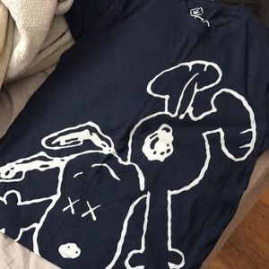 Uniqlo x kaws tee shirt